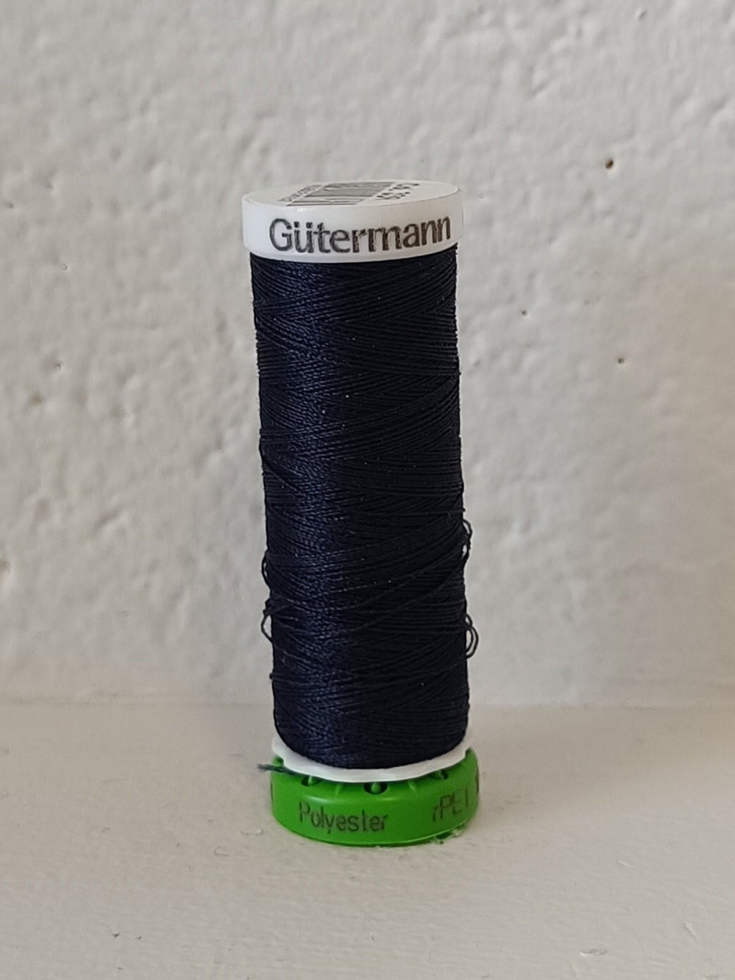 Fil de polyester recyclé / rPet - 339 Bleu très foncé - GÜTERMANN