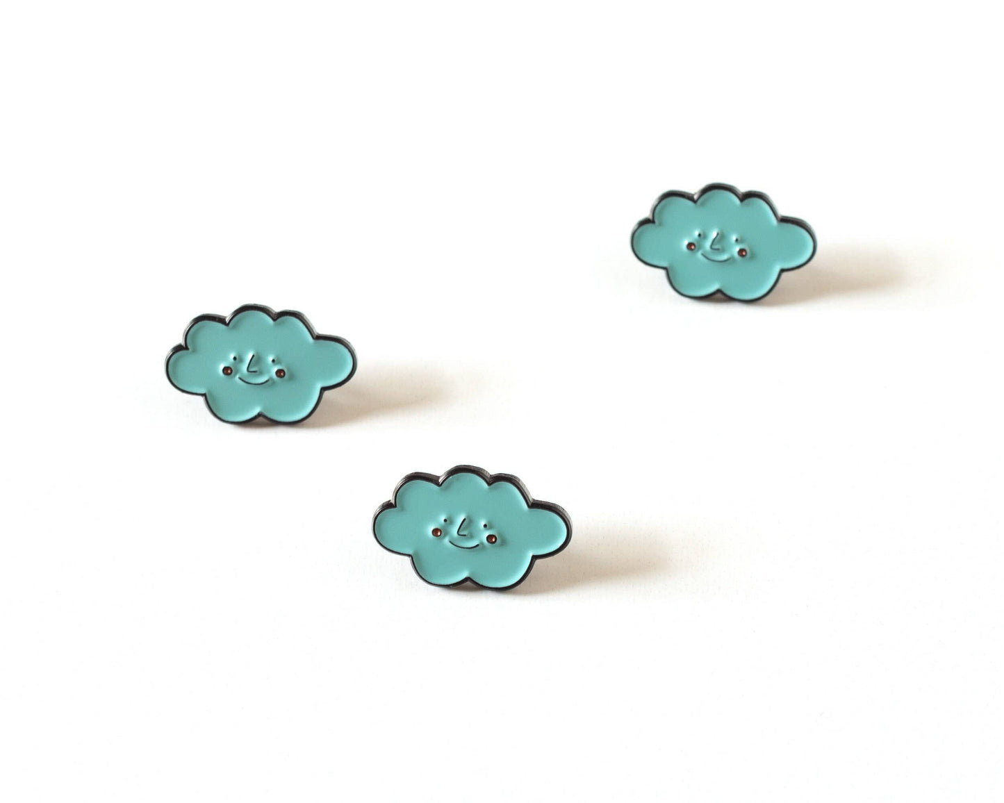 Épingle Émail Nuage Souriant