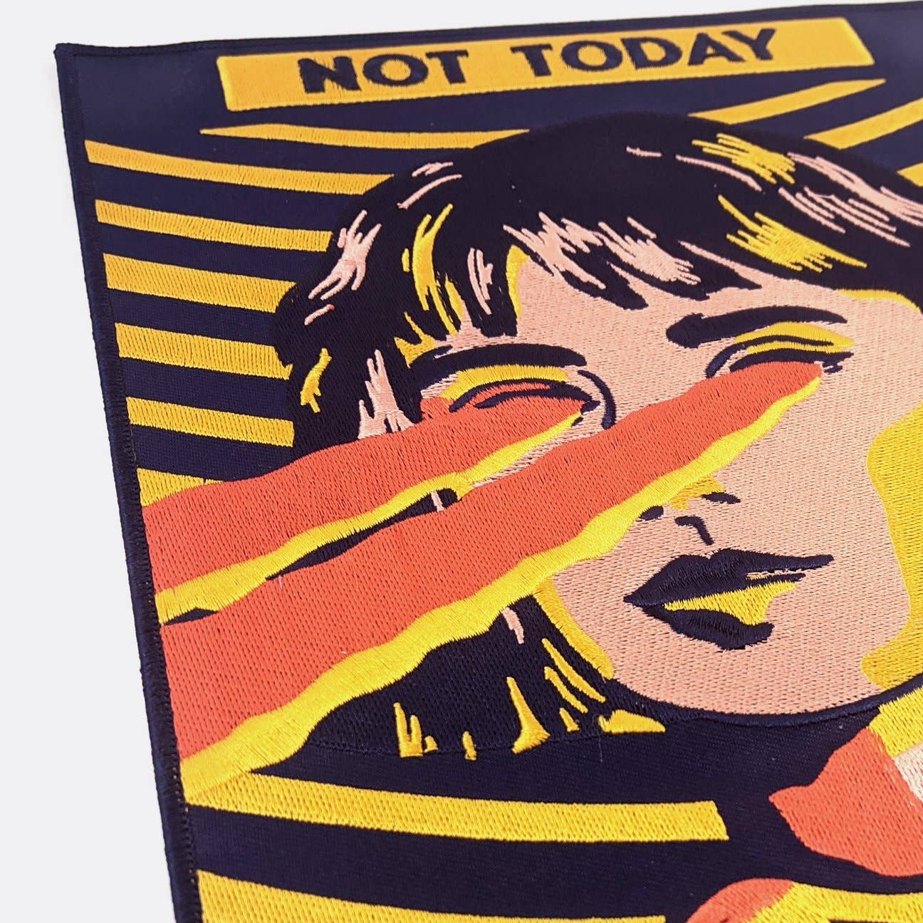 Grand écusson arrière « Not Today »