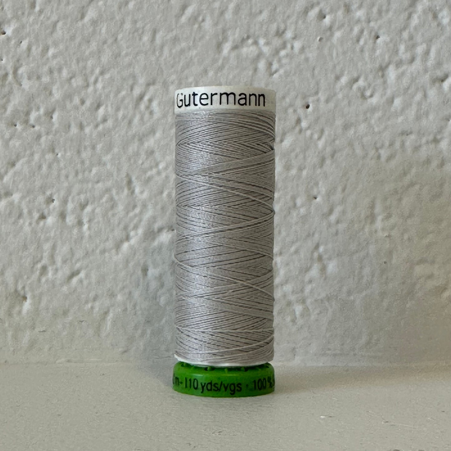 Recycled polyester thread / rPet - 08 Pale gray - GÜTERMANN