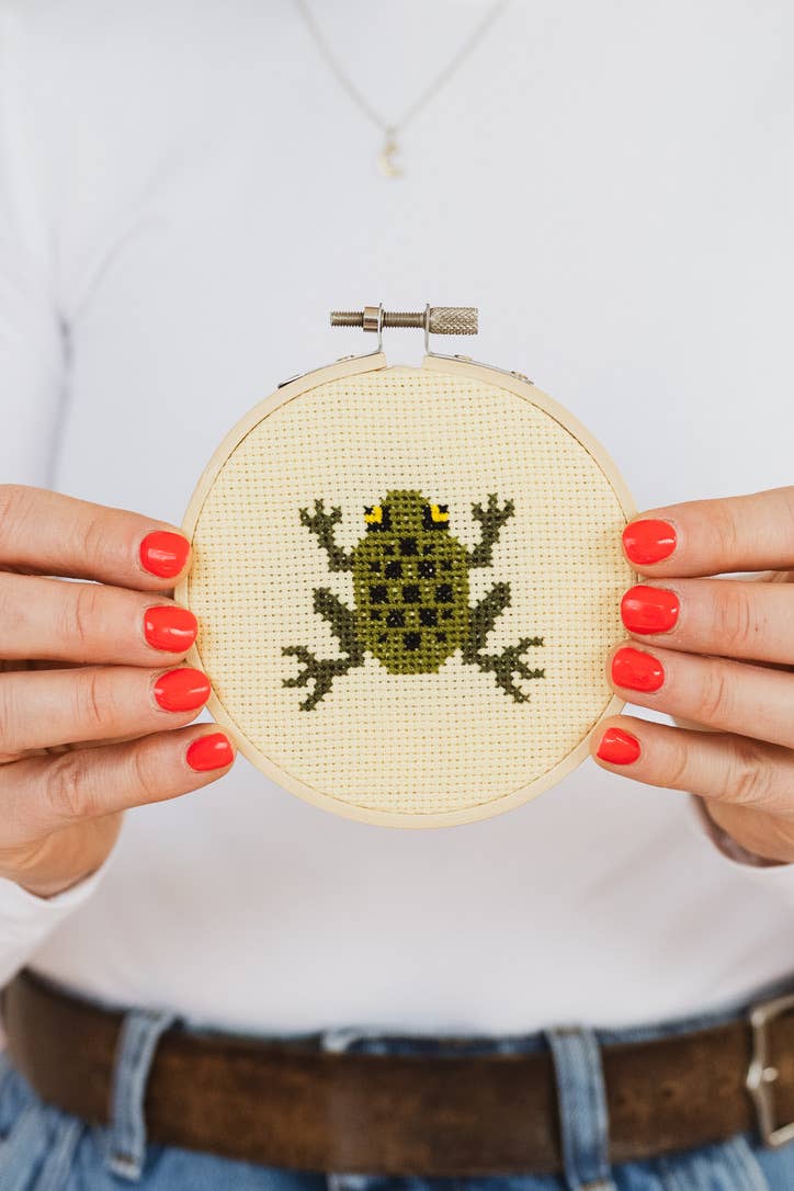 Kit de point de croix - Grenouille | Cotton Clara