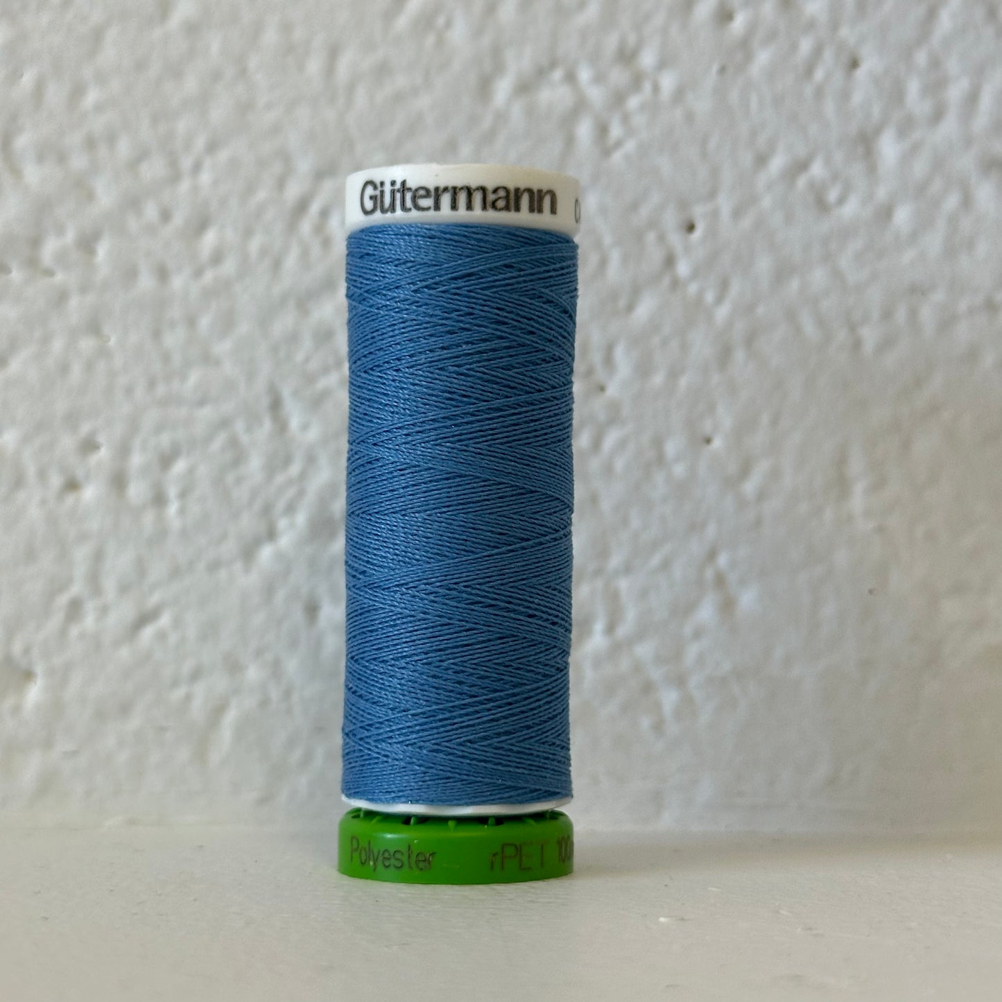 Fil de polyester recyclé / rPet - 965 Lac Bleu - GÜTERMANN
