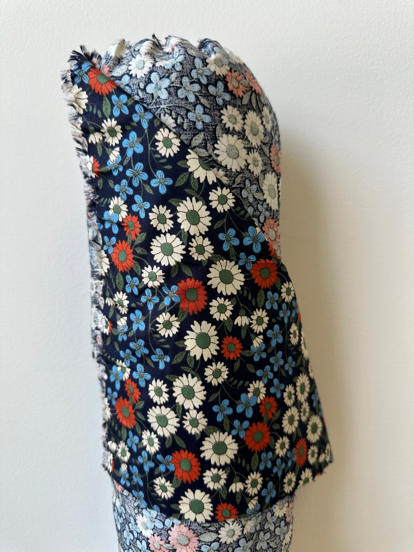 Cotton veil - Red and blue flower