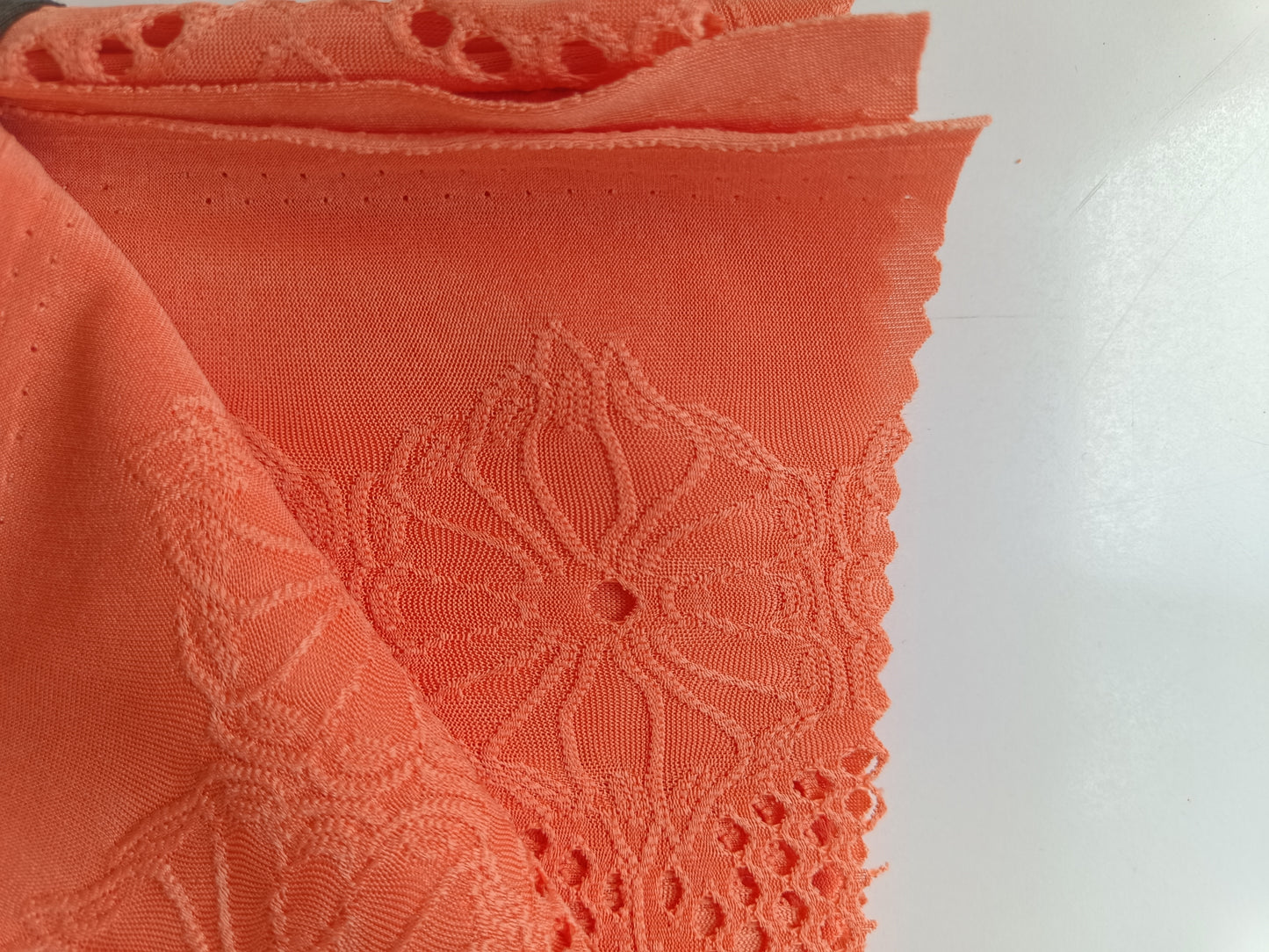 Broderie anglaise - Coupon #82