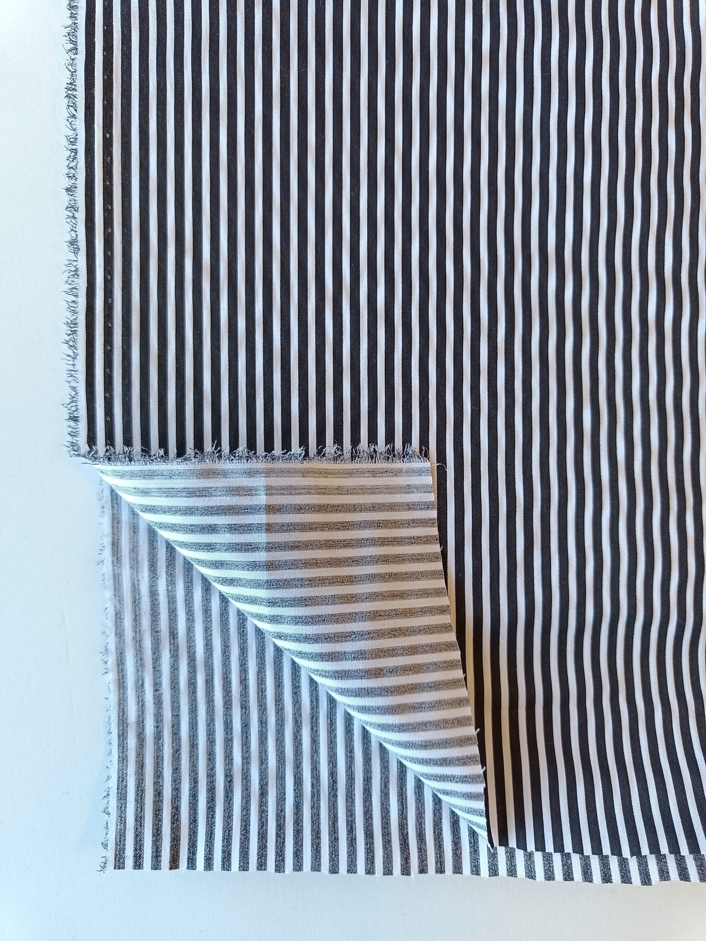 Toile - Rayures noir et blanc