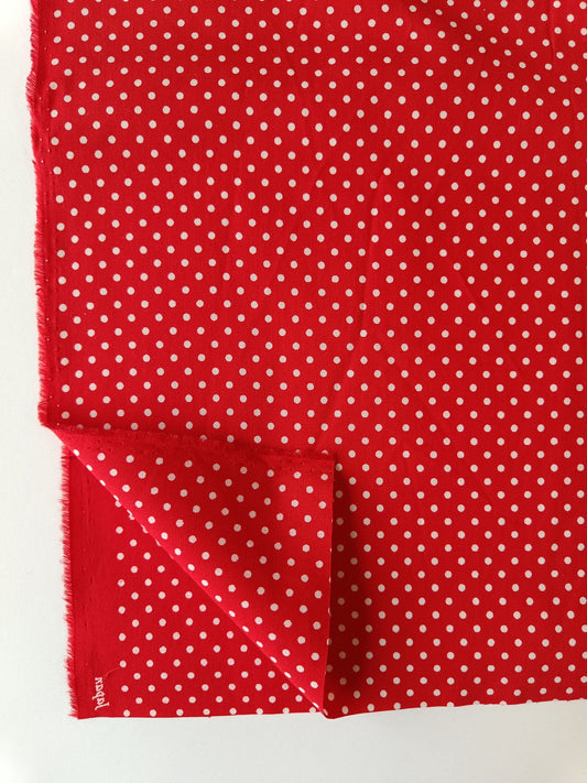 Quilting cotton - Red polka dot