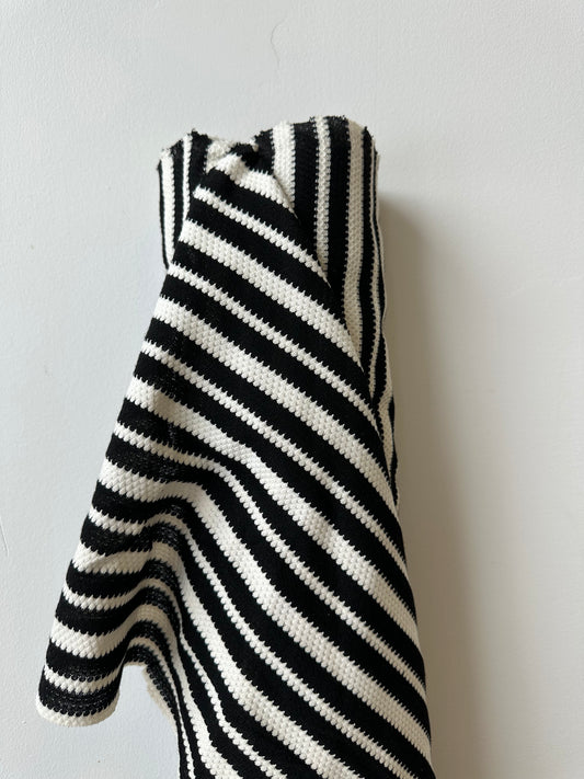 Striped knit - White and black