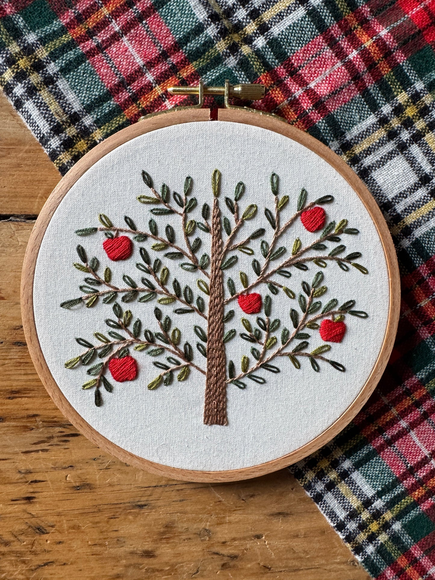 Embroidery Kit - Apple Tree - Twin Folk