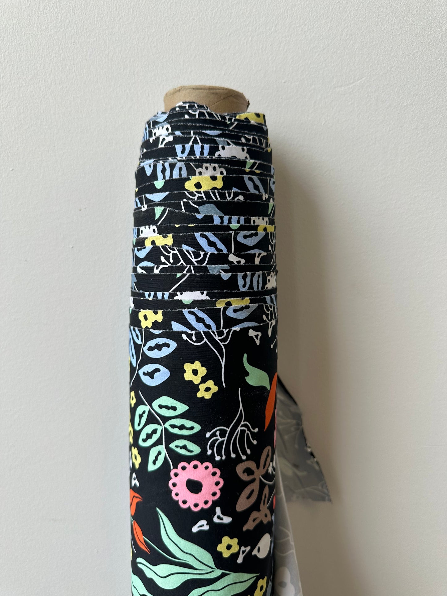 Jersey fabric - Flowers on black background