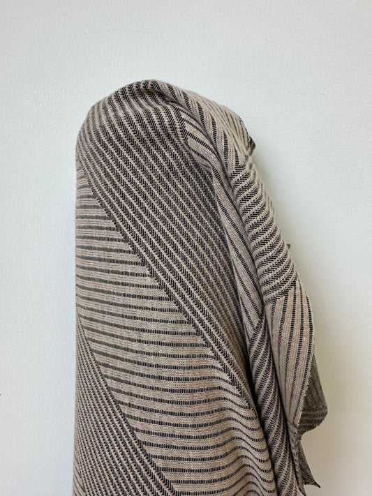 Striped knit - Gray diagonals