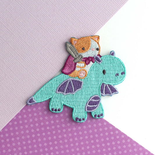 Écusson thermocollant brodé Cat Riding Dragon