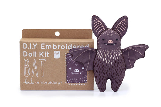 Chauve-souris - Kit peluche à broder (niveau 1) - KIRIKI PRESS