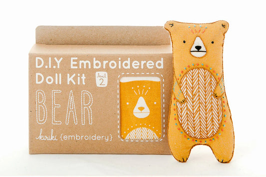 Ours - Kit peluche à broder (niveau 2) - KIRIKI PRESS