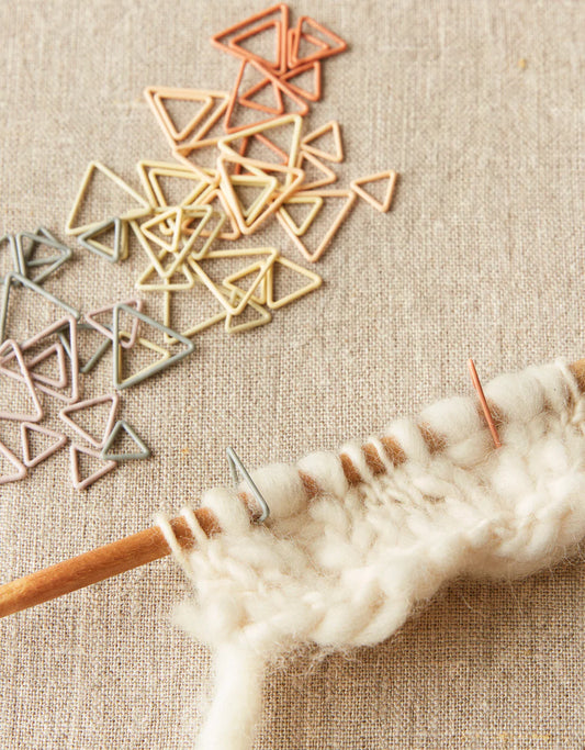 Triangular stitch markers - COCOKNIT