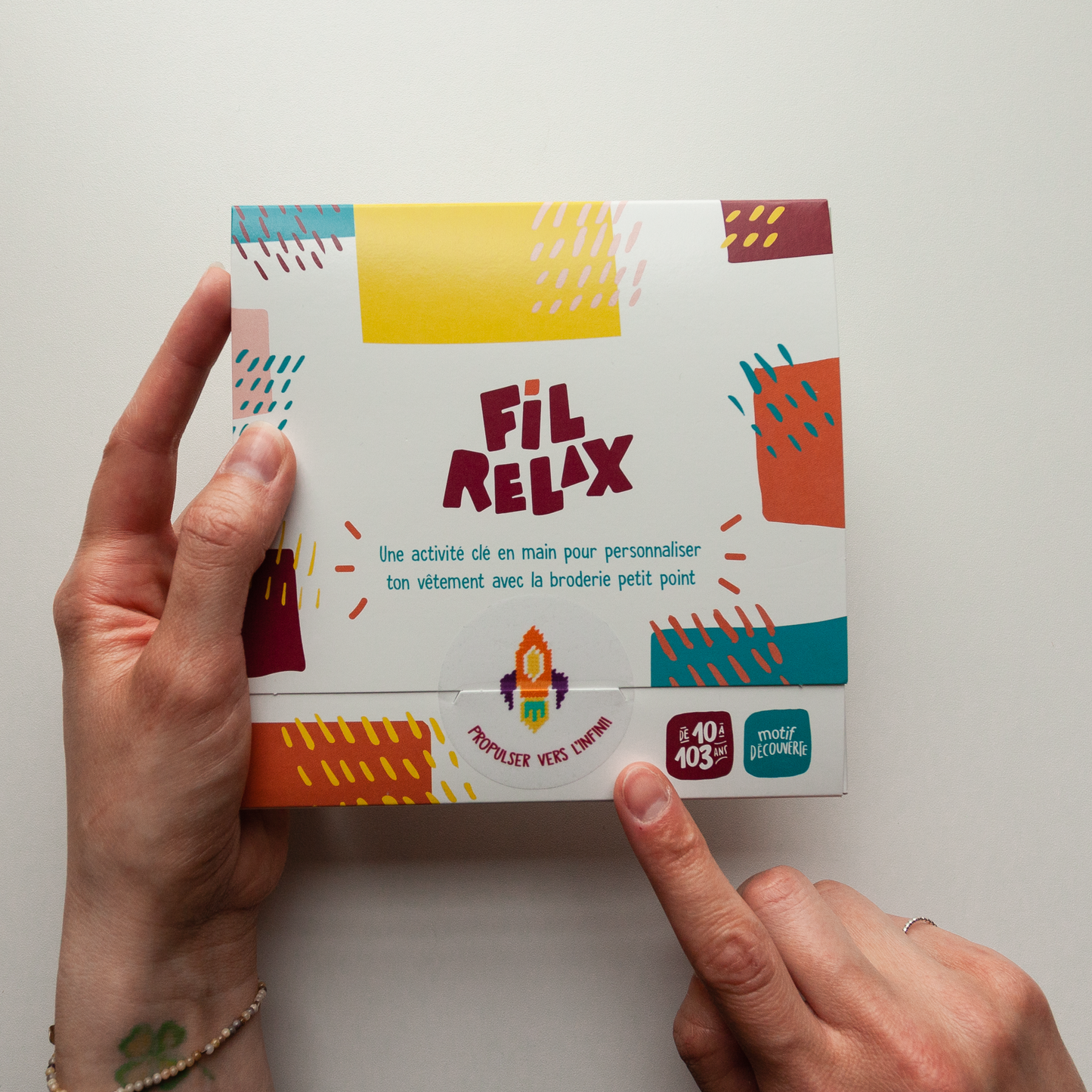 Ensemble de broderie Fusée - FIL RELAX