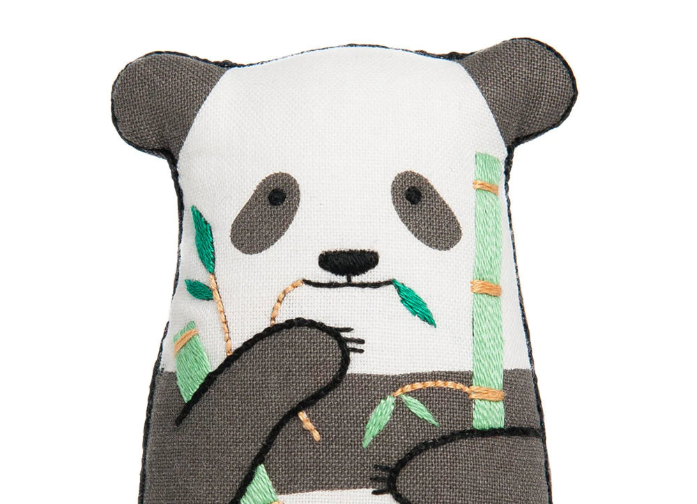 Panda - Kit peluche à broder (niveau 1) - KIRIKI PRESS