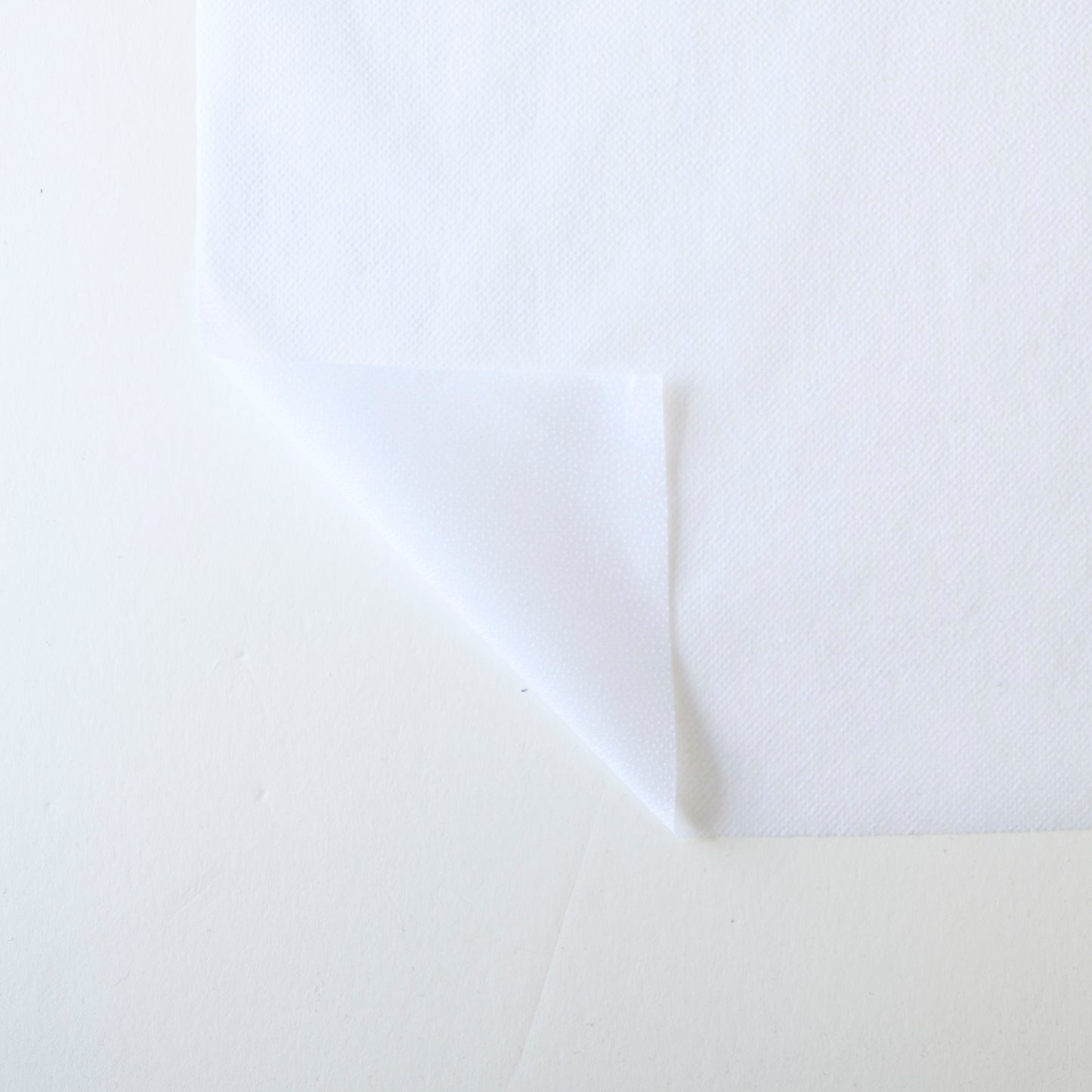 Feather-light non-woven iron-on interlining - white - HEATNBOND