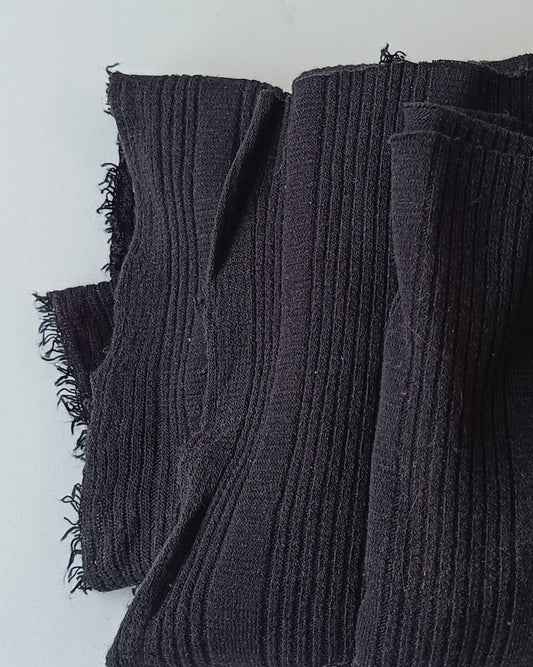 Tricot noir - Coupon #183