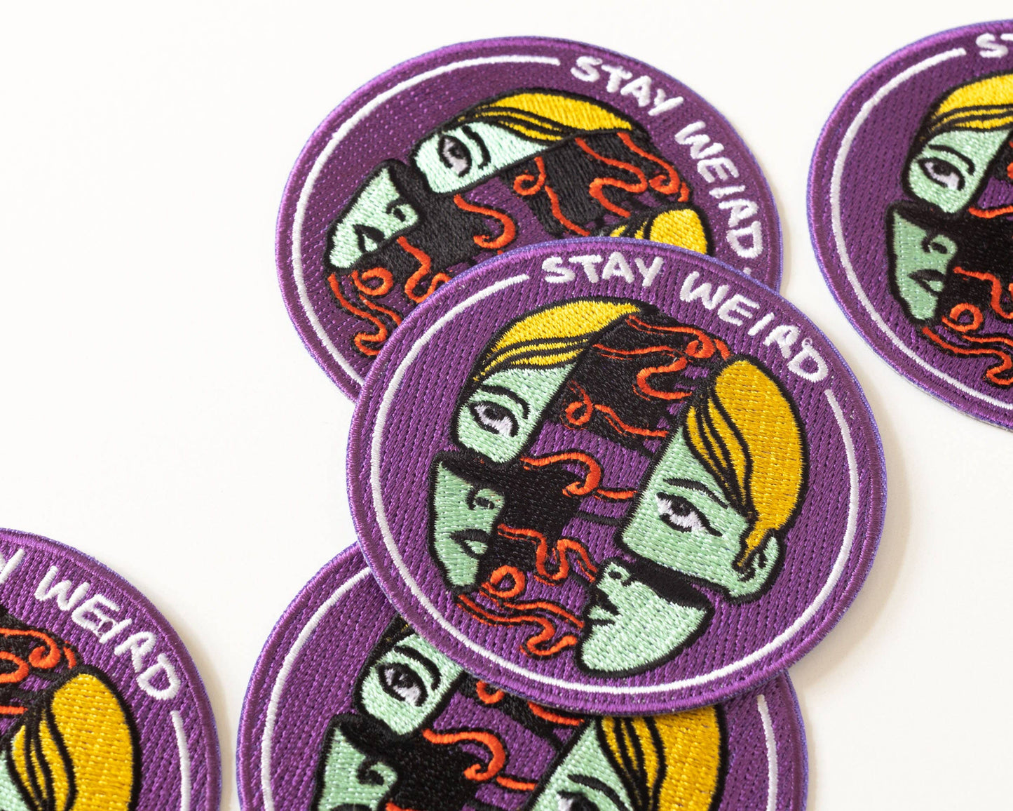 Patch thermocollant Stay weird - RippleSplash