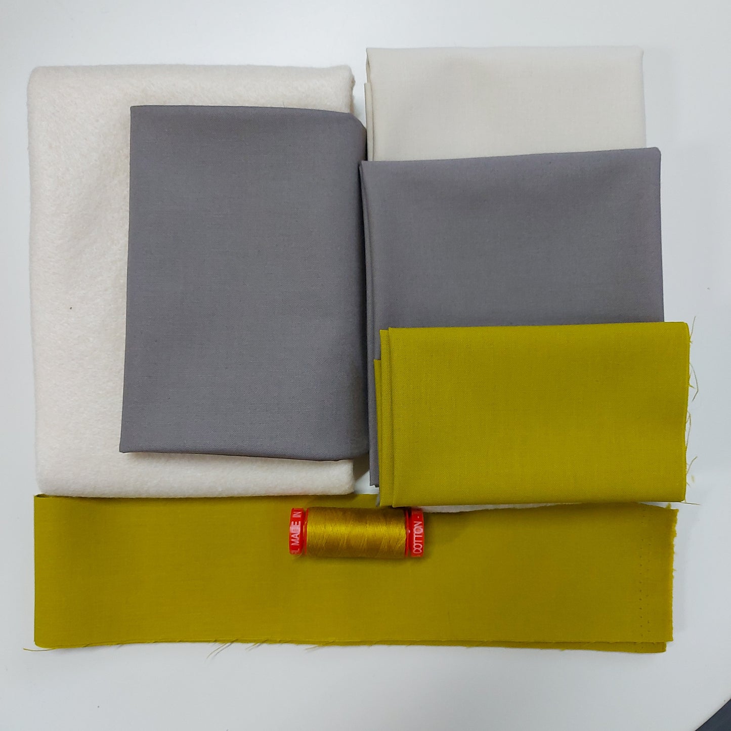 Initiation à la Courtepointe - Coussin étoilé