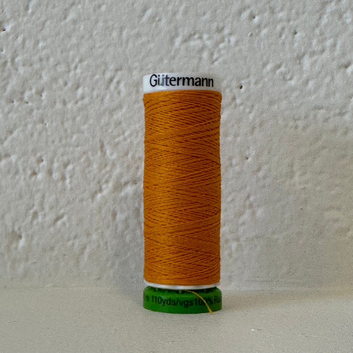 Fil de polyester recyclé / rPet - 362 Feu d'automne- GÜTERMANN