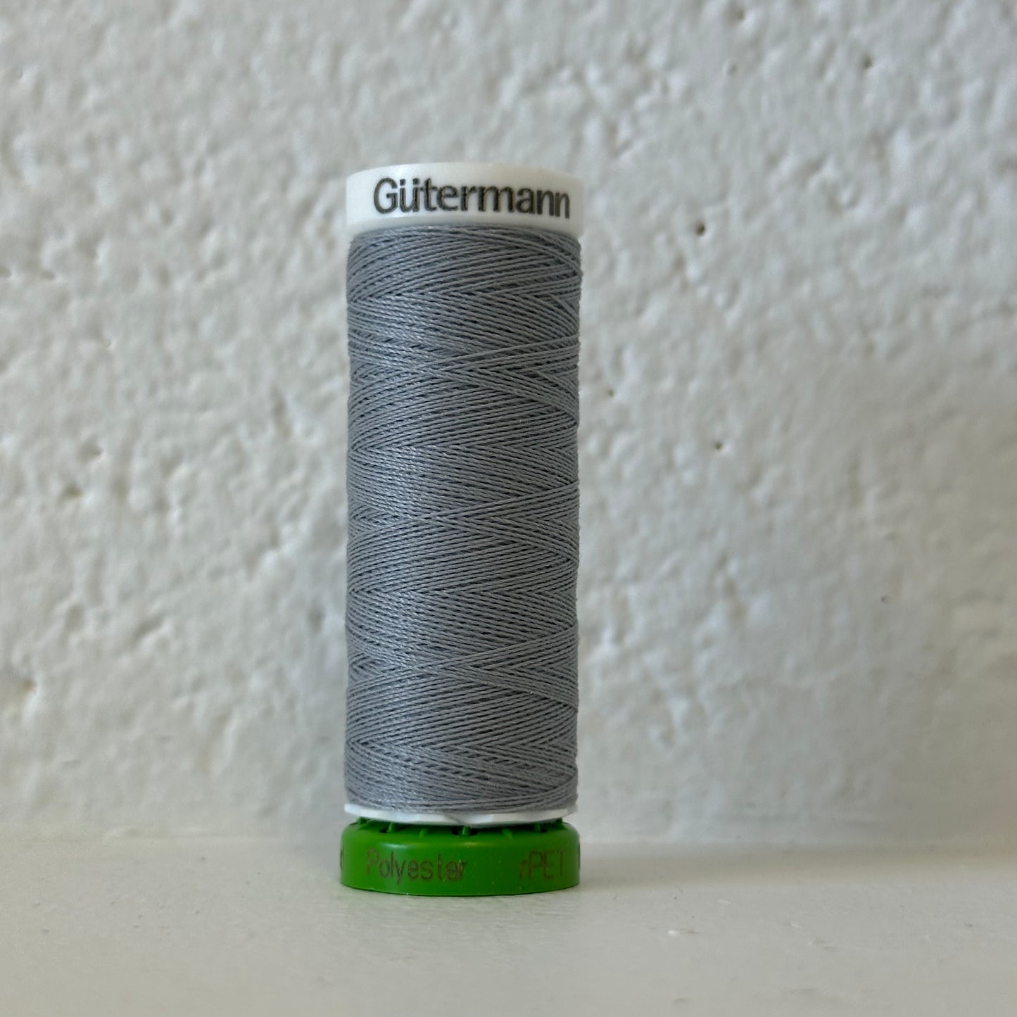 Recycled polyester thread / rPet - 40 Gray - GÜTERMANN