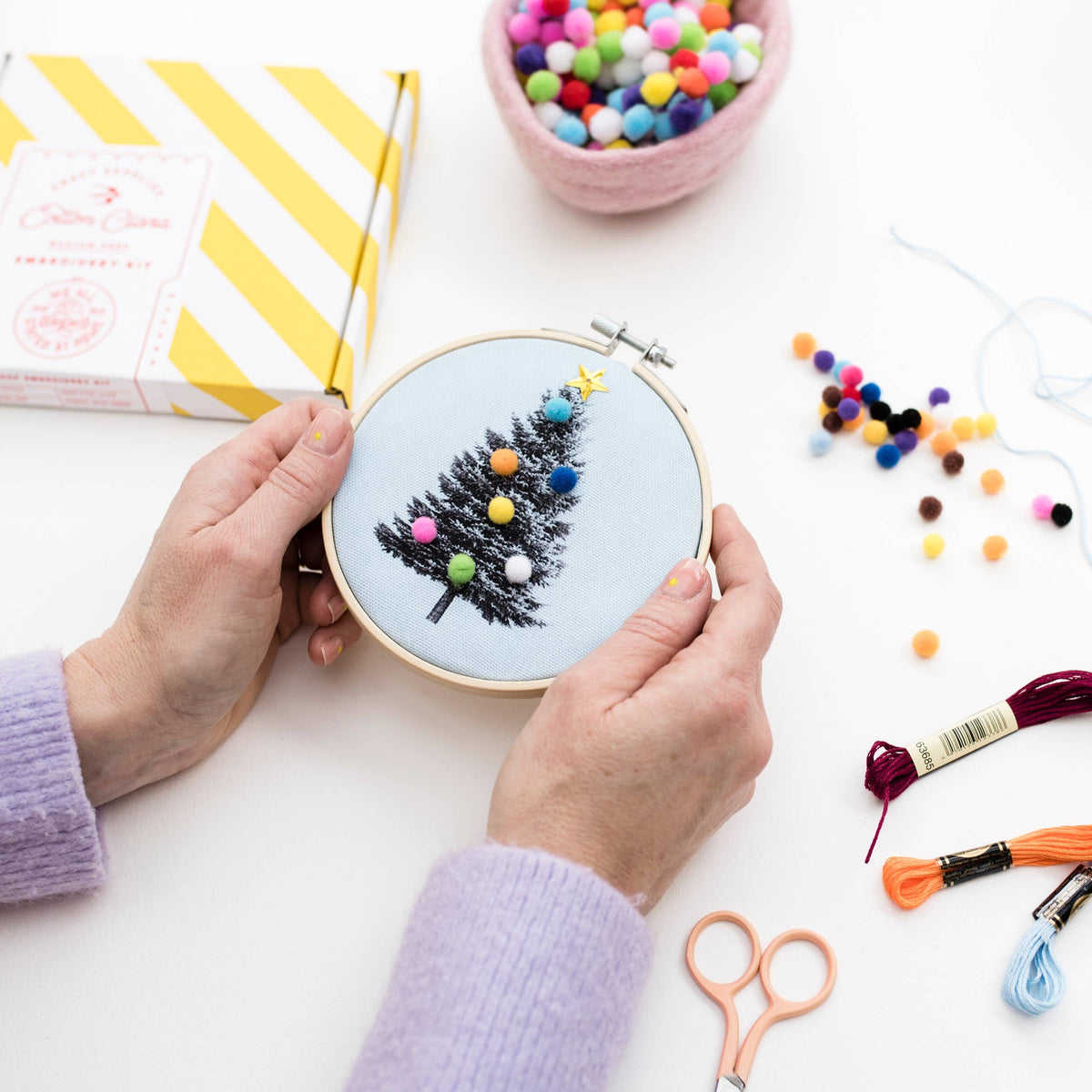 Customizable Christmas tree embroidery kit