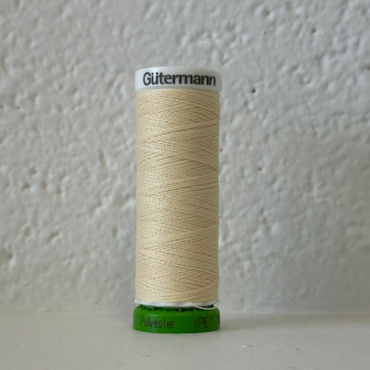 Fil de polyester recyclé / rPet - 610 Beurre fouetté- GÜTERMANN