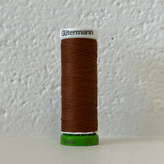 Fil de polyester recyclé / rPet - 650 Pain d'épices- GÜTERMANN