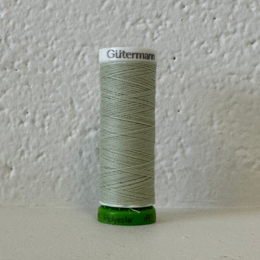 Fil de polyester recyclé / rPet - 818 Pistache - GÜTERMANN