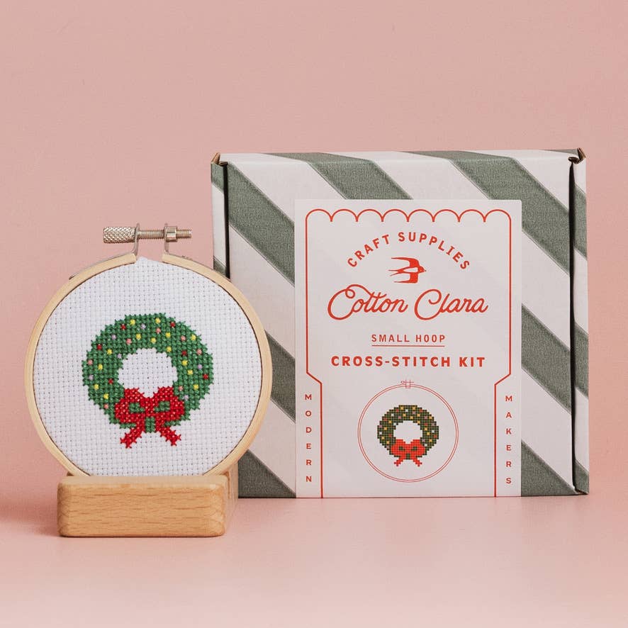 Kit de point de croix - Couronne de Noël | Cotton Clara