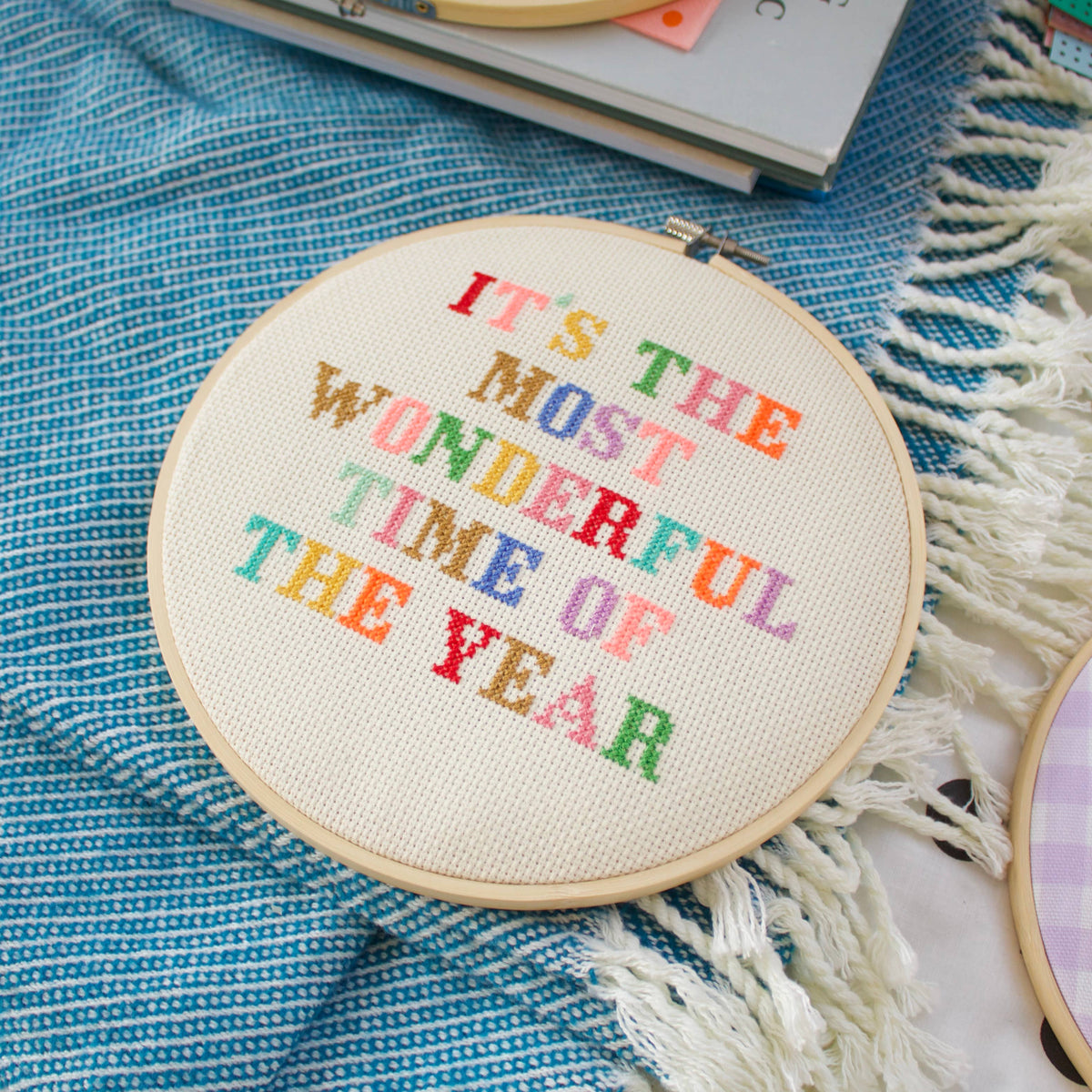 Kit de point de croix - "It's The most wonderful time of the Year" | Cotton Clara