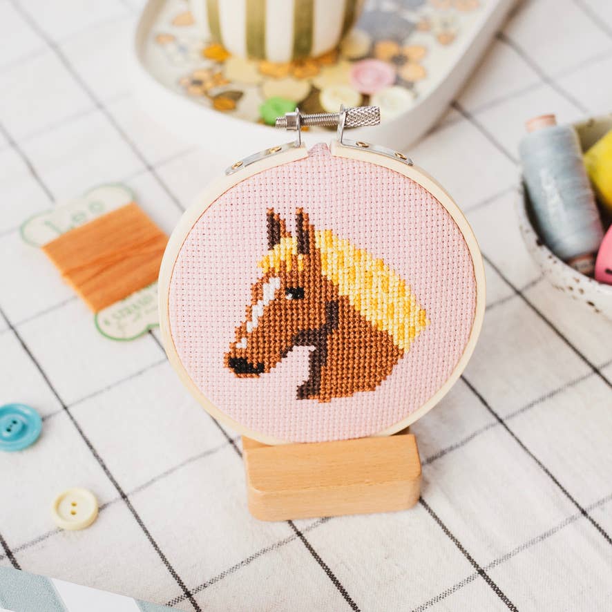 Beginner Cross Stitch Kit: Horse
