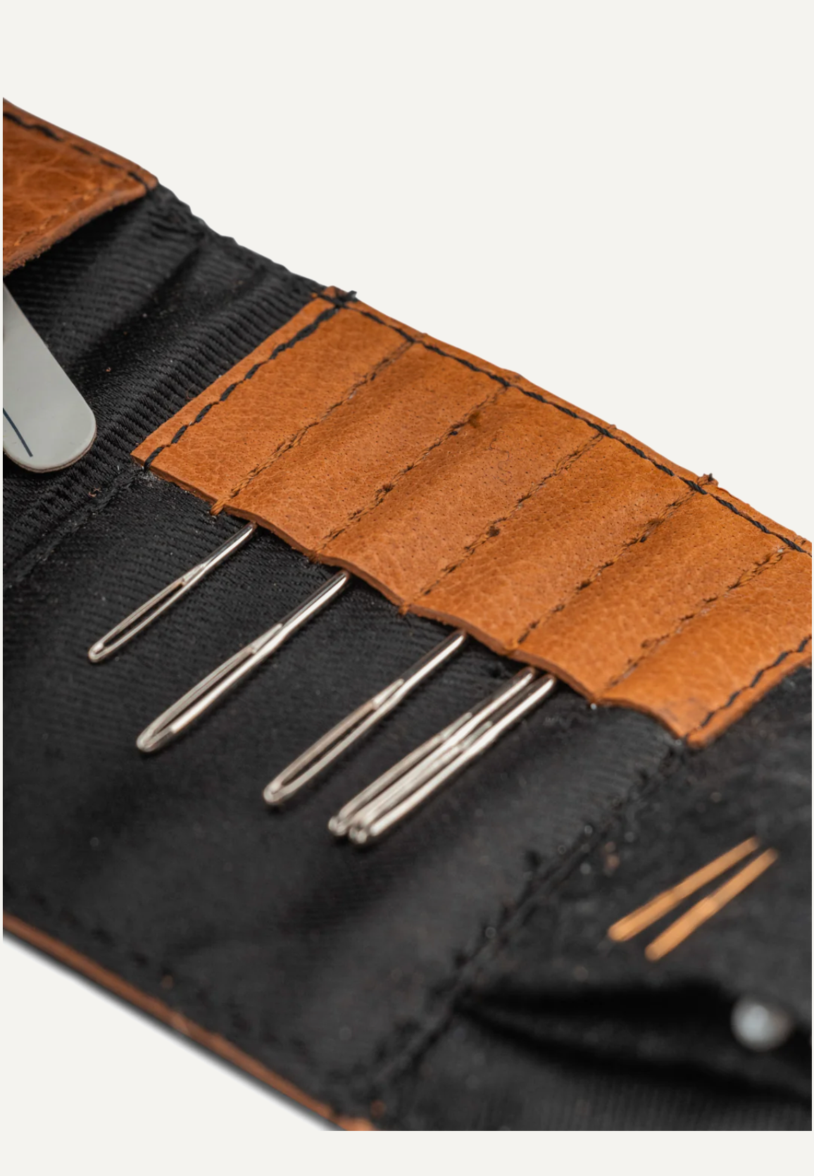 Etui de rangement pour aiguilles en cuir - Muud
