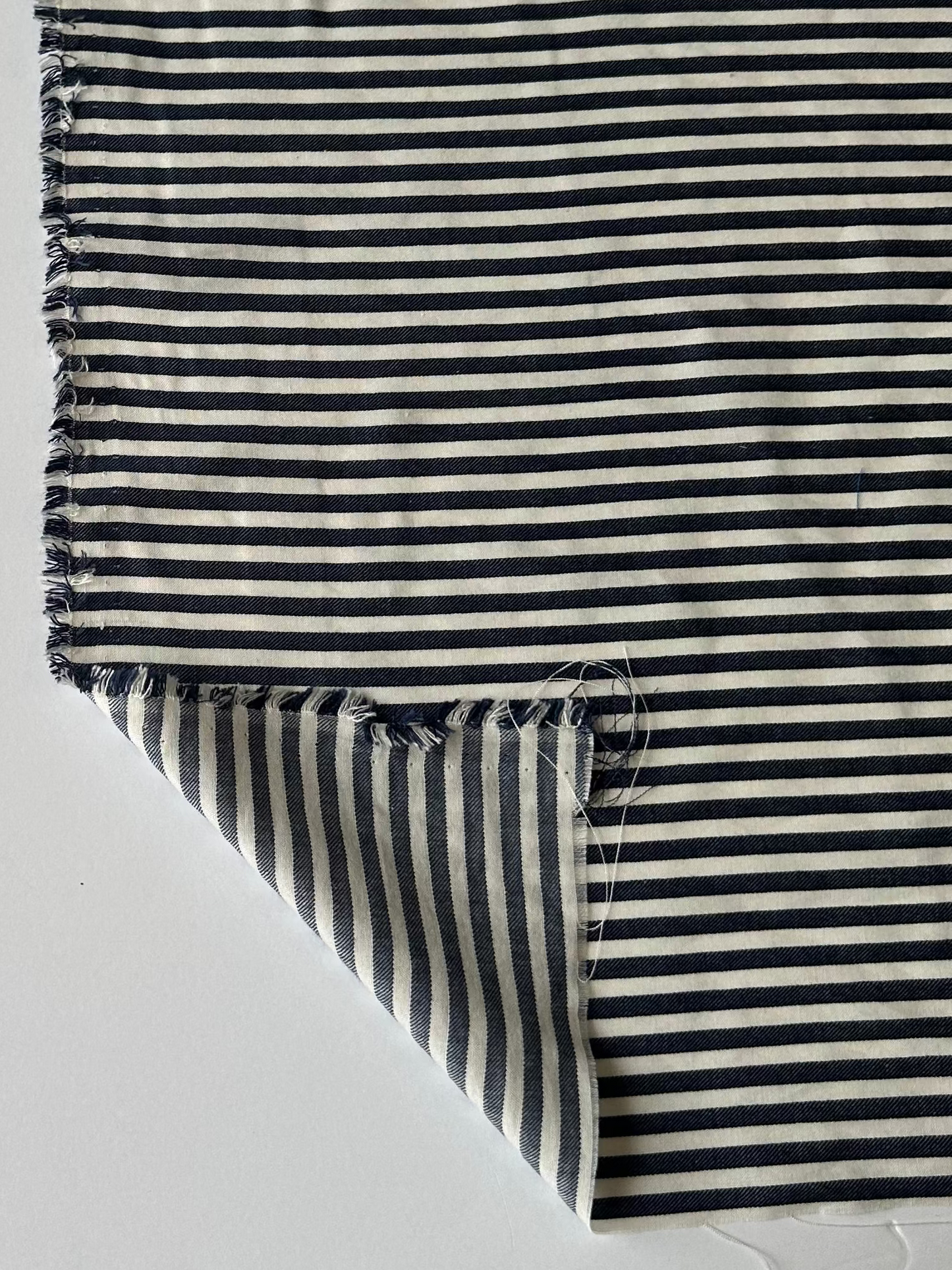 Viscose / coton - Rayures marine et crème