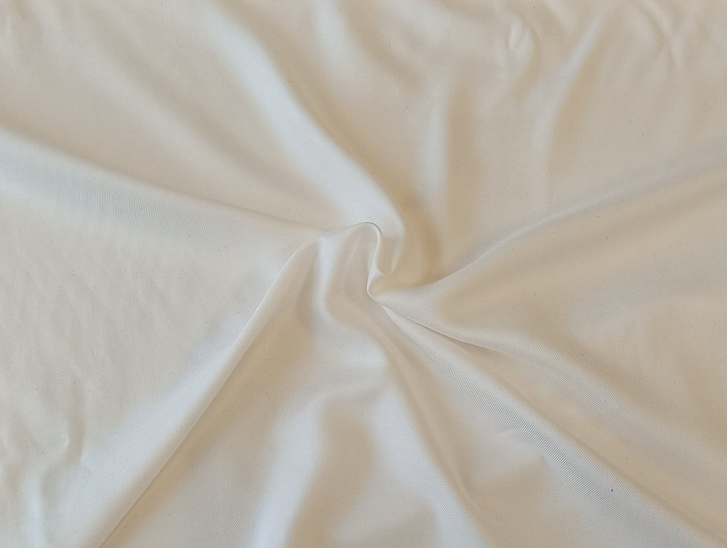 Sergé de viscose - Blanc nacré