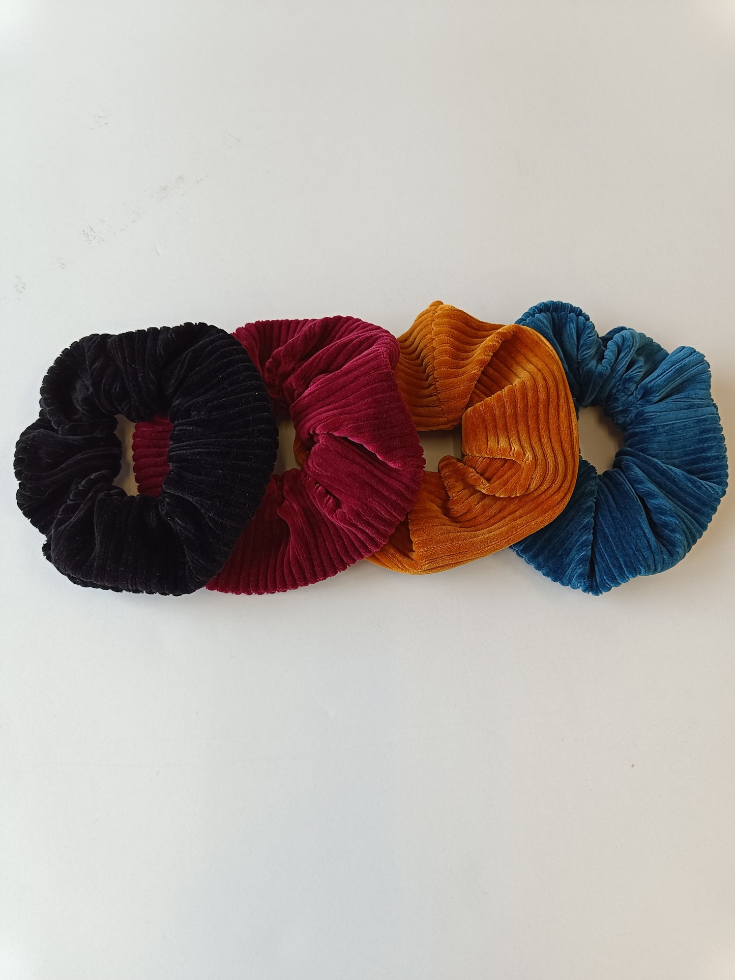 DIY Sewing Kit - 4 Scrunchies - Espace Fabrik Workshop x MAS Montreal