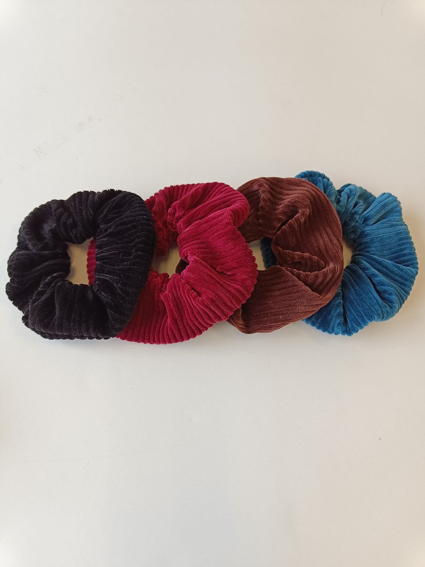 DIY Sewing Kit - 4 Scrunchies - Espace Fabrik Workshop x MAS Montreal