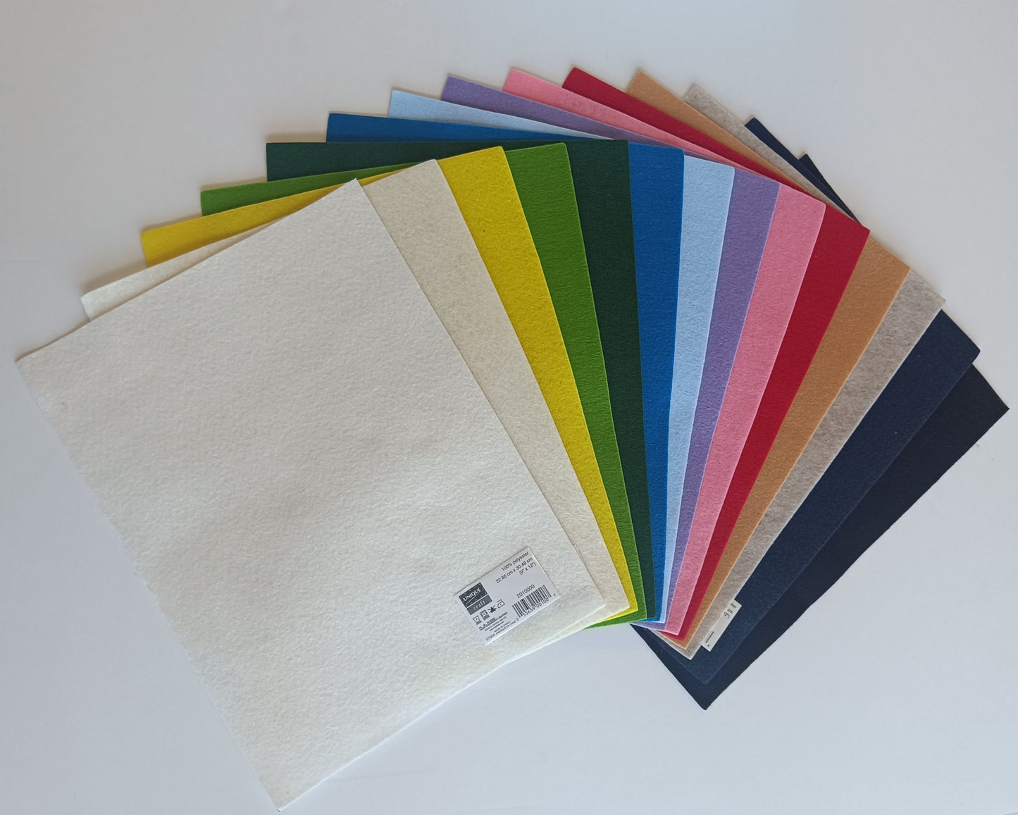 Feuille de feutrine - 23 x 30 cm - (14 couleurs)