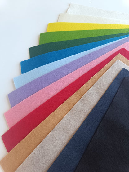 Feuille de feutrine - 23 x 30 cm - (14 couleurs)