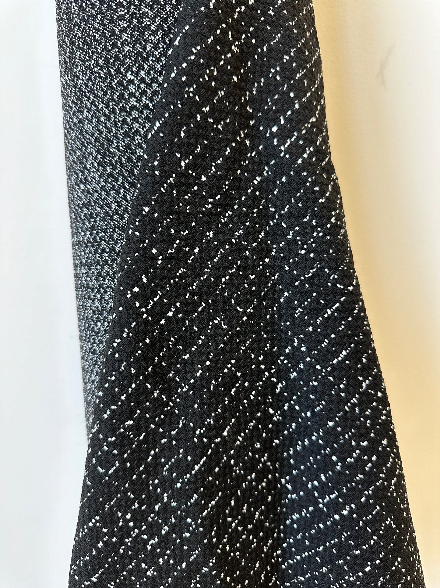 Jacquard Knitting - Black and White