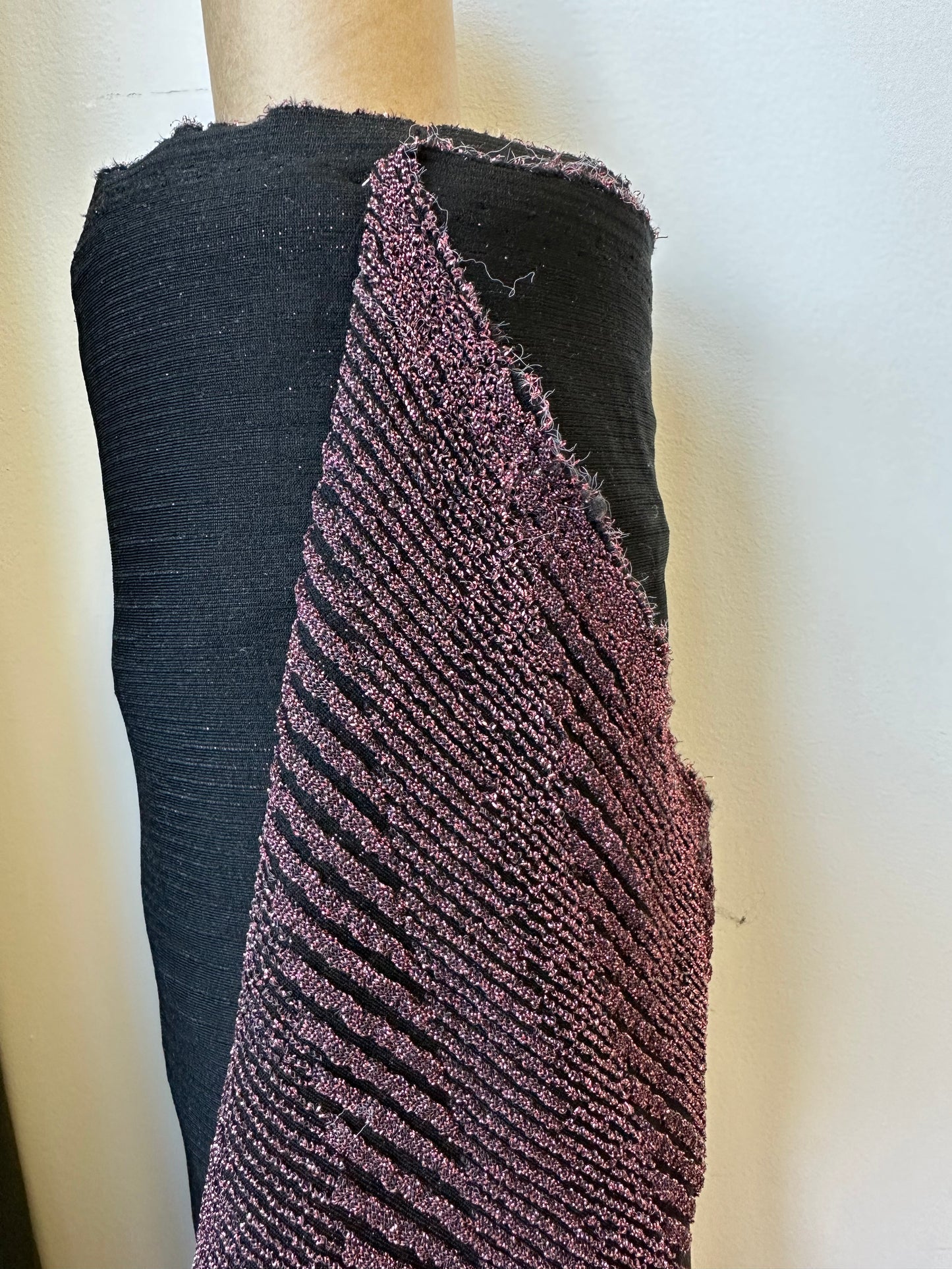 Knitting - Metallic pink and black