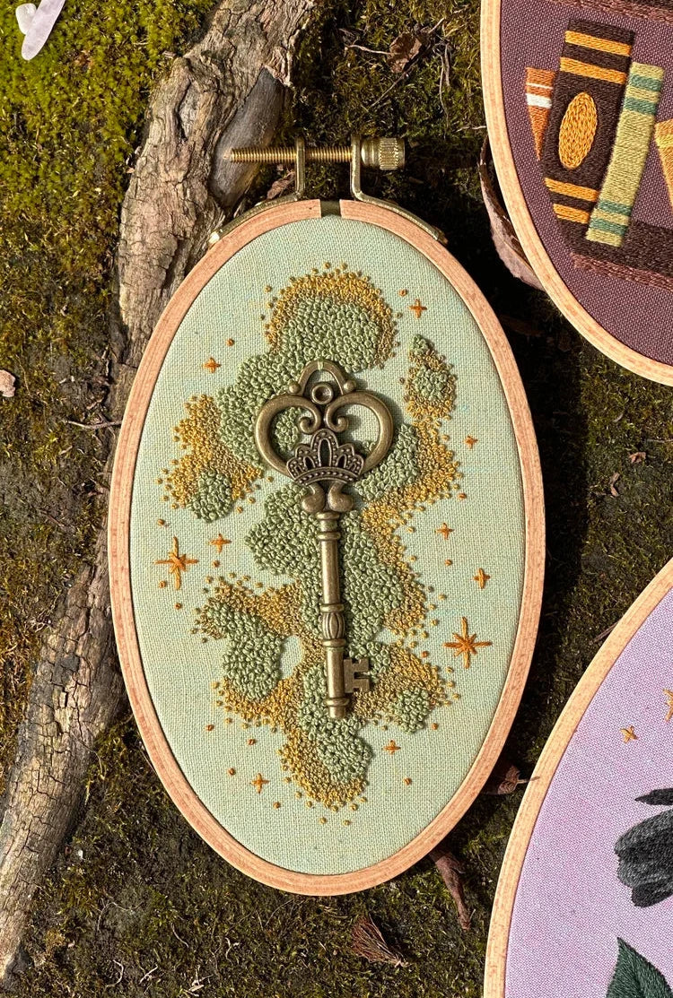 Ensemble de broderie - Clé enchantée - BRODÉ SERRÉ