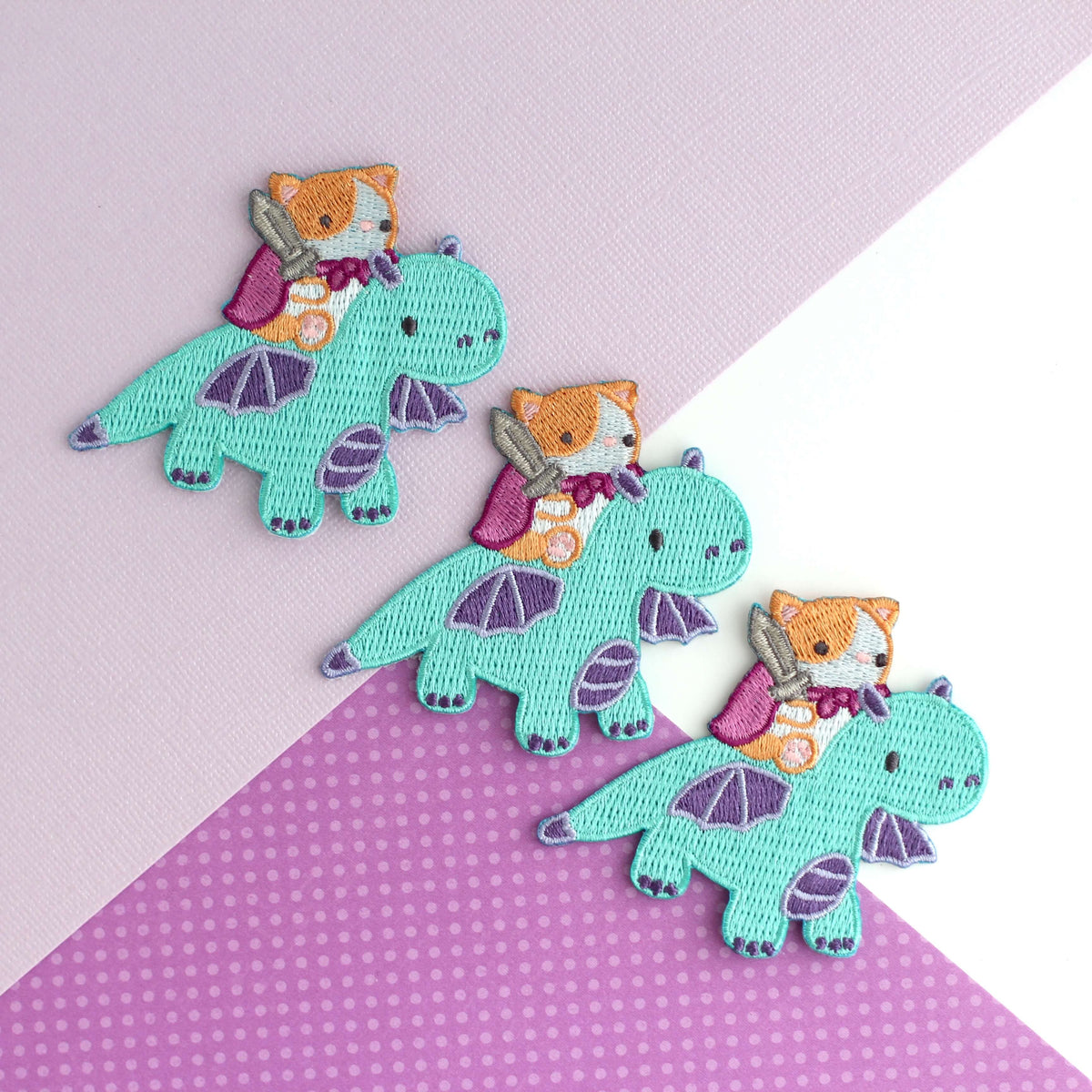 Écusson thermocollant brodé Cat Riding Dragon