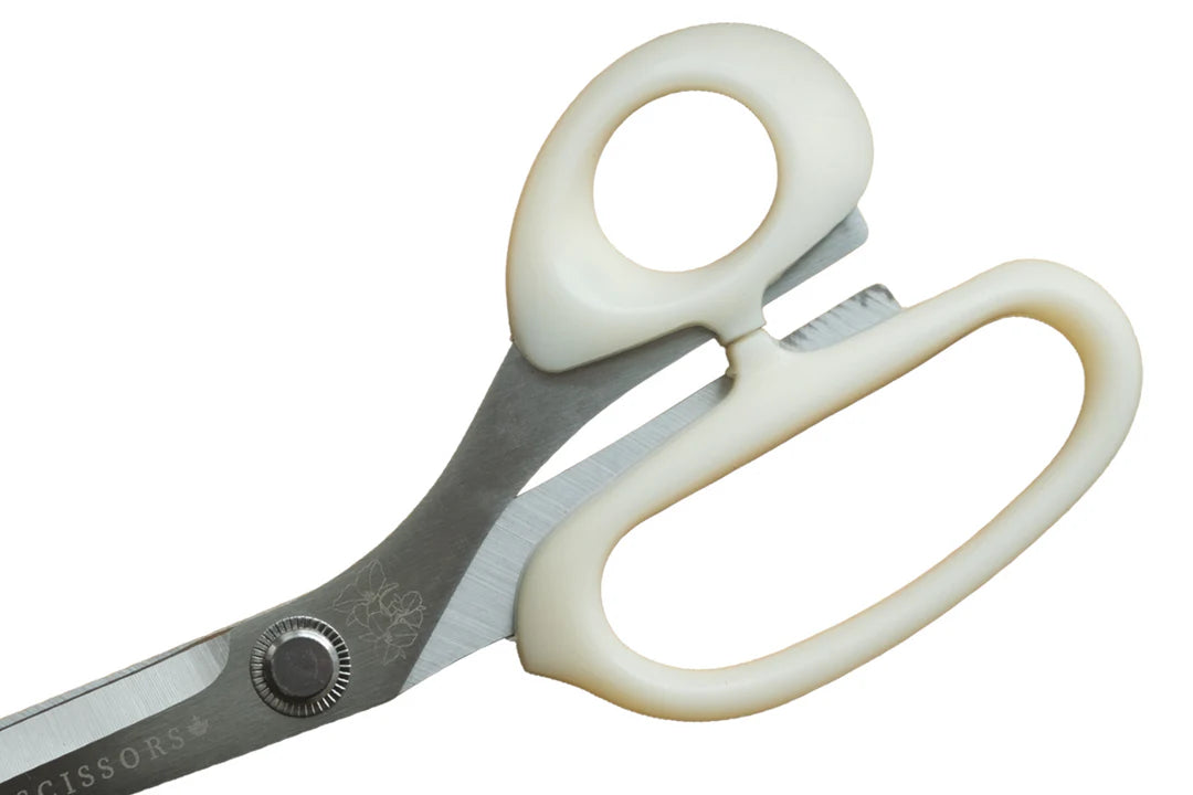 Ciseaux à tissu légers blancs 8" ou 9" - LDH