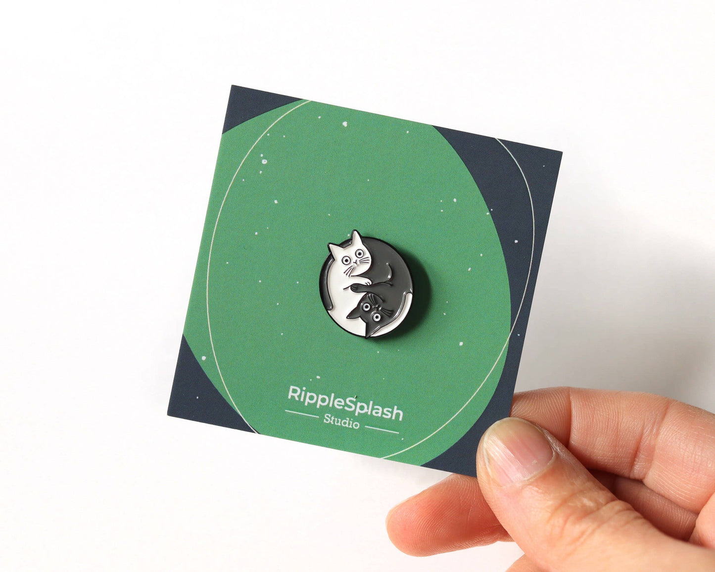 Yin Yang - Épingle en émail pour chats