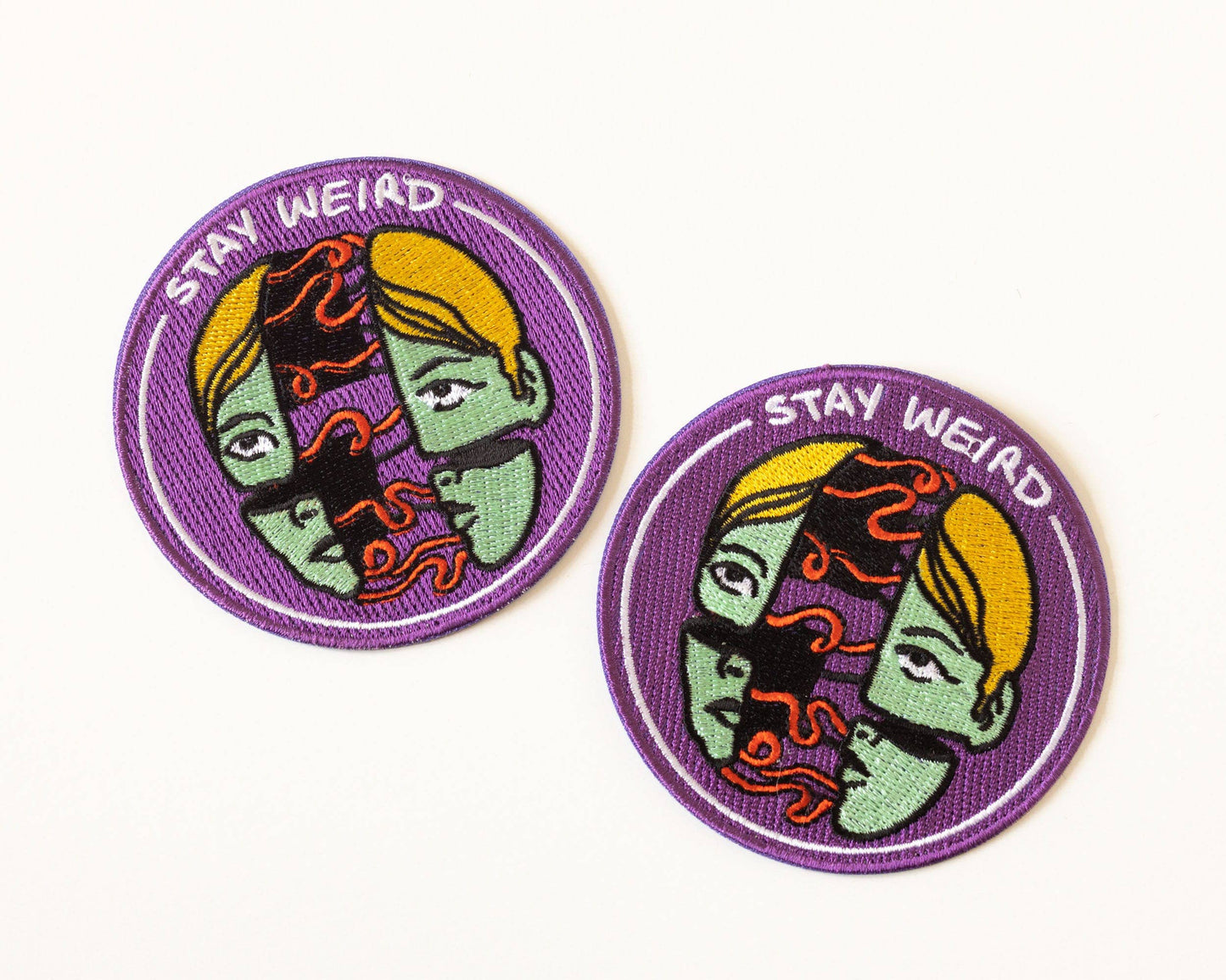 Patch thermocollant Stay weird - RippleSplash