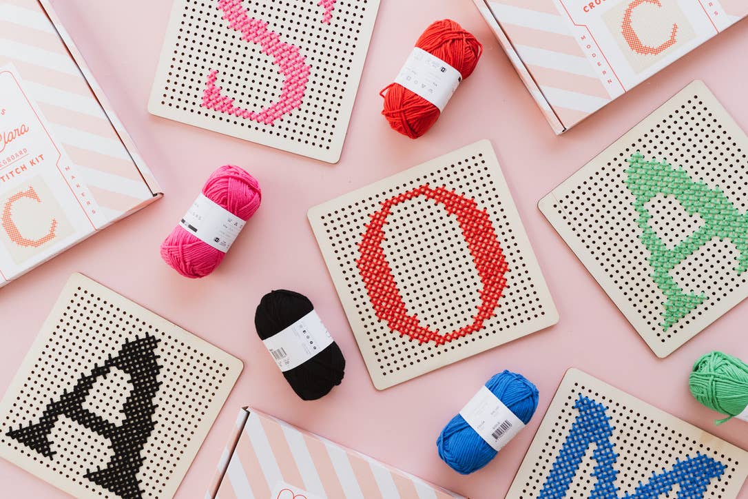Kit de point de croix sur pegboard - Bleu | Cotton Clara