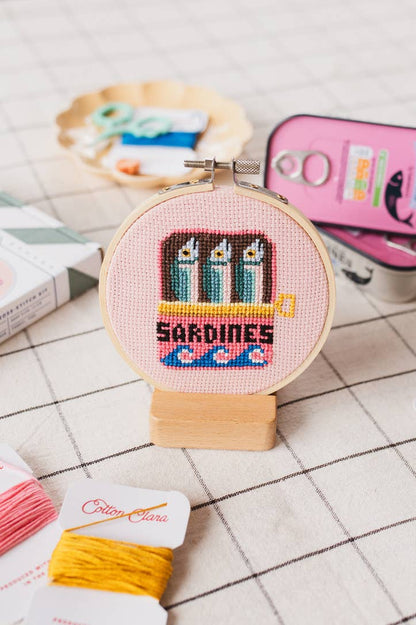Sardine embroidery kit - Beginners, 11 cm hoop, marine kitchen gift