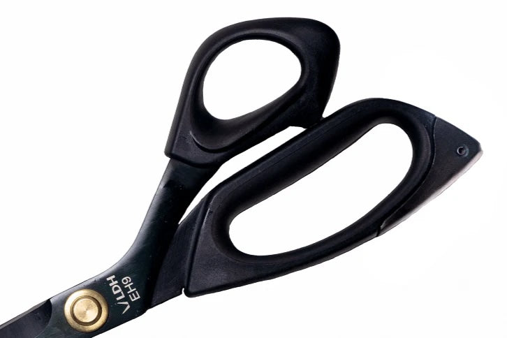 Ciseaux à tissu avec poignée ergonomique - Midnight Edition 9 po - LDH